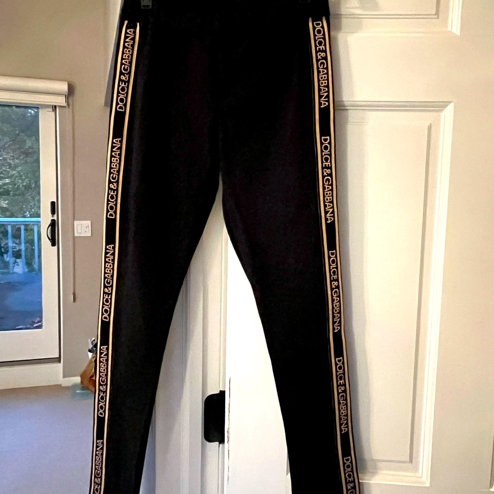 Chic black DOLCE & GABBANA leggings. Size 10 kids